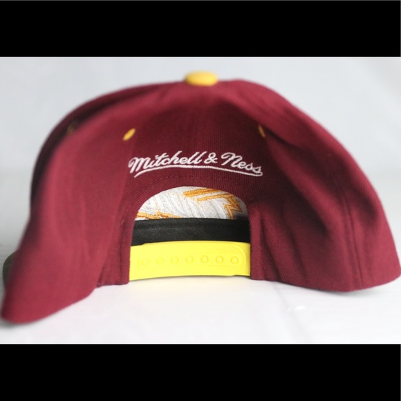 Cleveland Cavaliers Mitchell & Ness Adjustable Hat - Picture 4 of 6